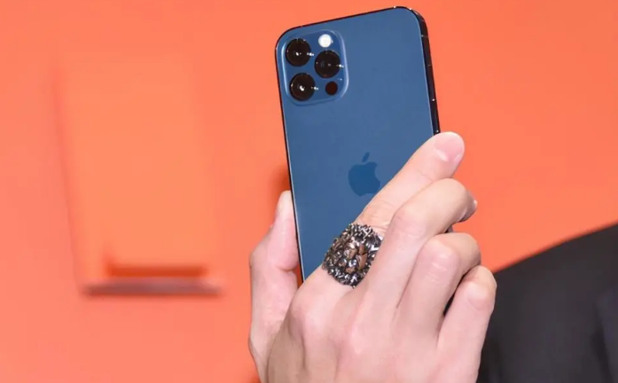 永仁苹果手机维修分享iPhone12系列重启方法教程 